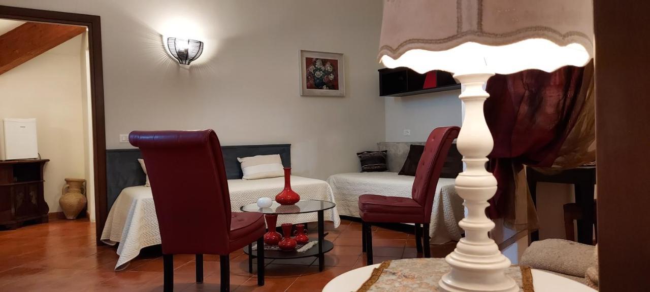 B&B Palazzo Oddo Albenga Extérieur photo