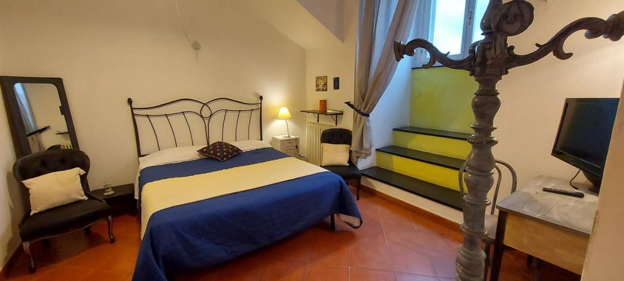B&B Palazzo Oddo Albenga Extérieur photo