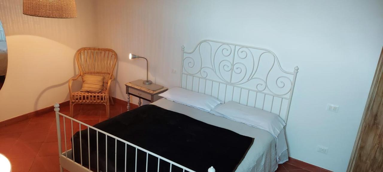 B&B Palazzo Oddo Albenga Extérieur photo