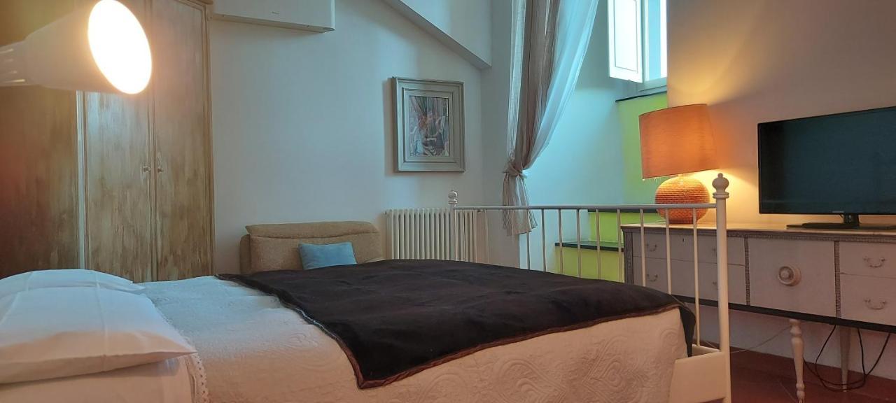B&B Palazzo Oddo Albenga Extérieur photo