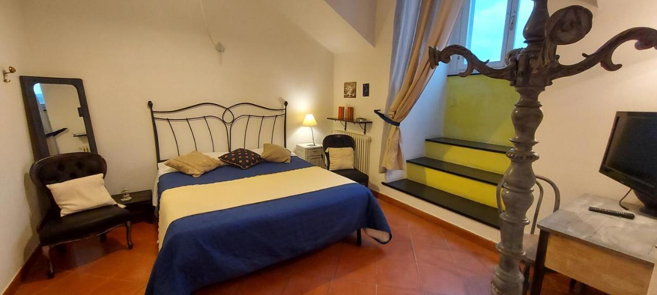 B&B Palazzo Oddo Albenga Extérieur photo