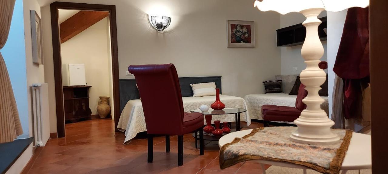 B&B Palazzo Oddo Albenga Extérieur photo